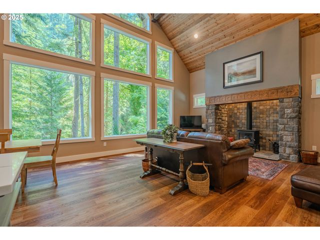 25815 Ne LUCIA FALLS Rd, Yacolt, WA 98675