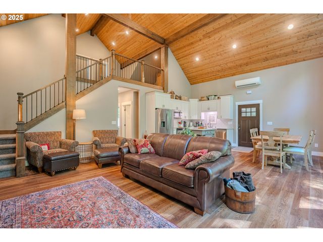 25815 Ne LUCIA FALLS Rd, Yacolt, WA 98675