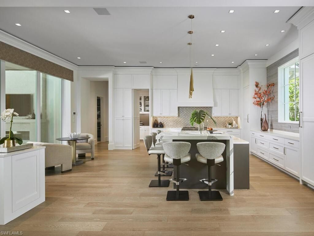 2075 Gordon DR E, NAPLES, FL 34102 — photo 5