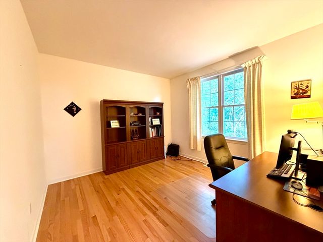 43 Independence Ln, Ashland, MA 01721