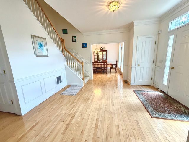 43 Independence Ln, Ashland, MA 01721