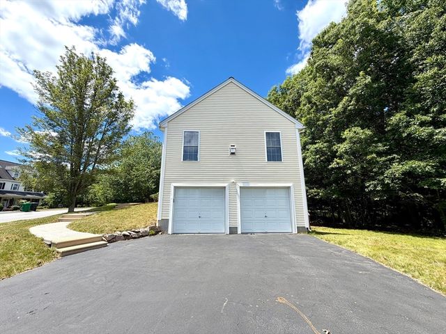 43 Independence Ln, Ashland, MA 01721