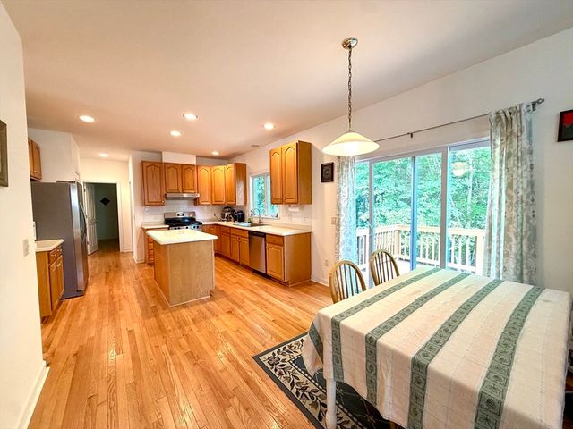 43 Independence Ln, Ashland, MA 01721