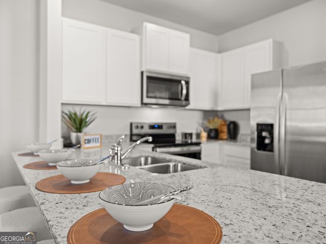 5995 Skylar Drive Drive 70, Atlanta, GA 30336