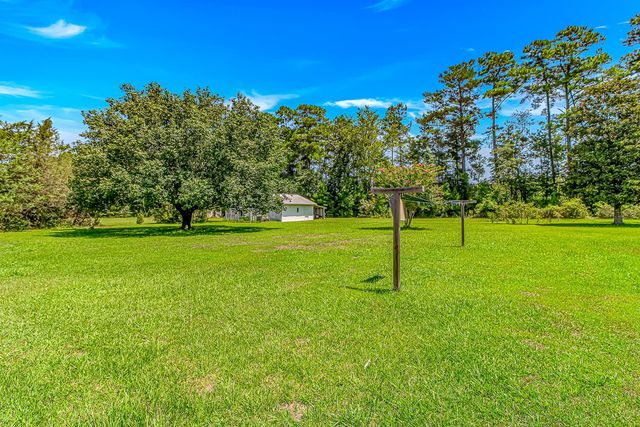 1353 Circle Bay Dr., Longs, SC 29568