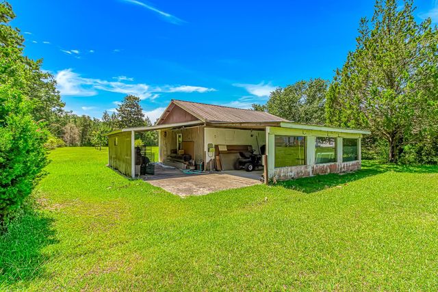 1353 Circle Bay Dr., Longs, SC 29568