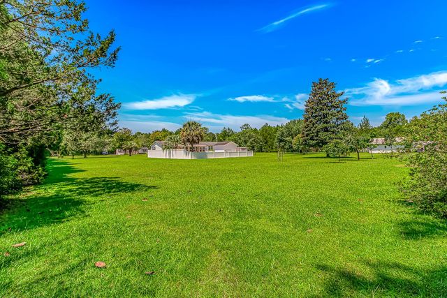 1353 Circle Bay Dr., Longs, SC 29568