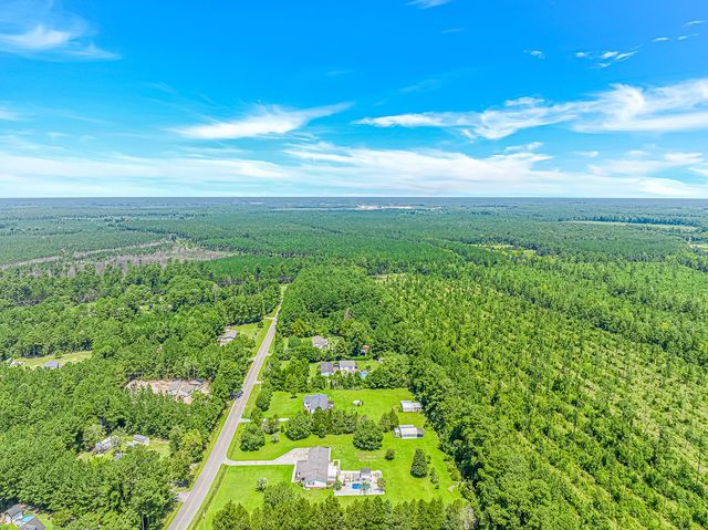 1353 Circle Bay Dr., Longs, SC 29568