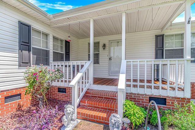 1353 Circle Bay Dr., Longs, SC 29568