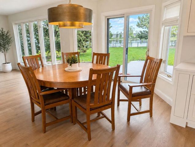 2485 VAN VIEW COURT, Green Bay, WI 54311