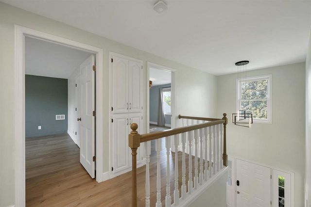 2485 VAN VIEW COURT, Green Bay, WI 54311