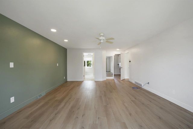 2485 VAN VIEW COURT, Green Bay, WI 54311