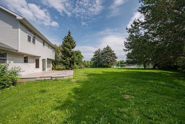 2485 VAN VIEW COURT, Green Bay, WI 54311