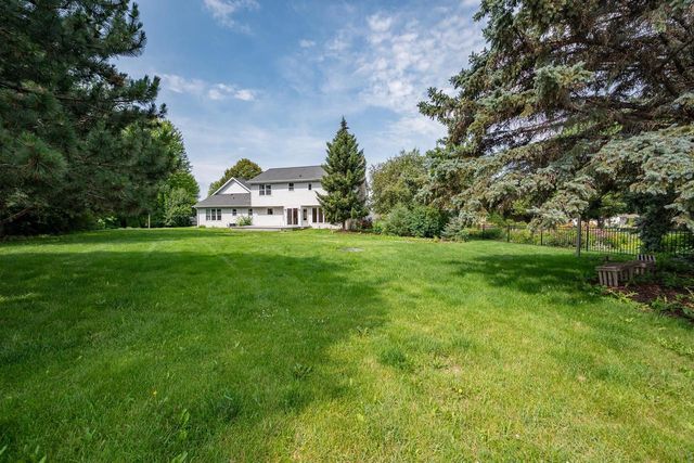 2485 VAN VIEW COURT, Green Bay, WI 54311