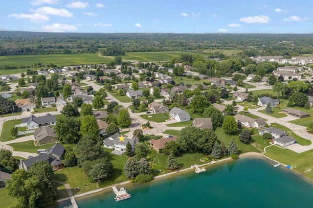 2485 VAN VIEW COURT, Green Bay, WI 54311