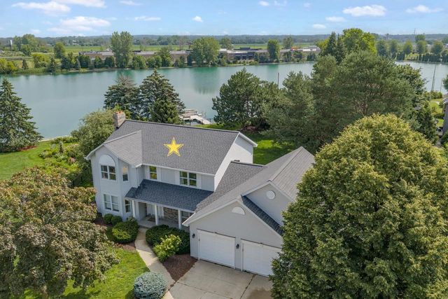 2485 VAN VIEW COURT, Green Bay, WI 54311
