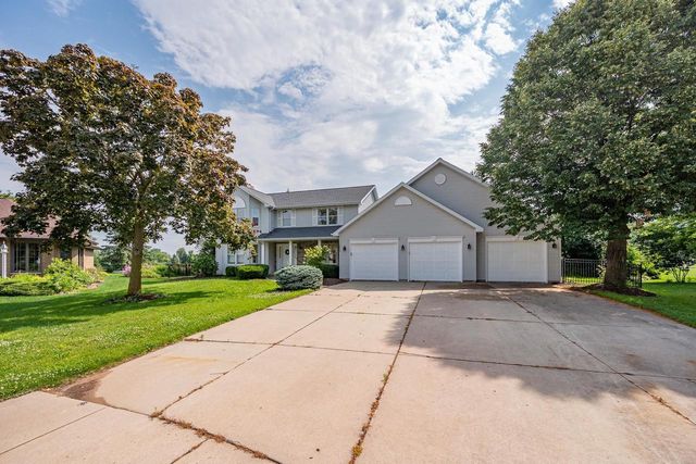 2485 VAN VIEW COURT, Green Bay, WI 54311