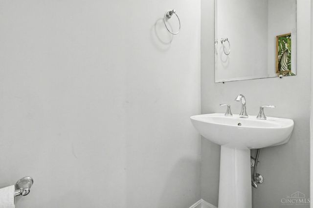 4677 Hampton Pointe Drive, Green Twp, OH 45248