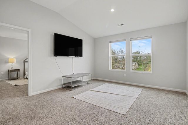 4677 Hampton Pointe Drive, Green Twp, OH 45248