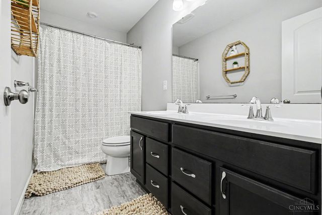 4677 Hampton Pointe Drive, Green Twp, OH 45248