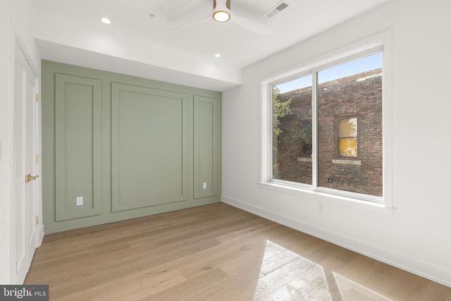 2214 E GORDON ST, Philadelphia, PA 19125