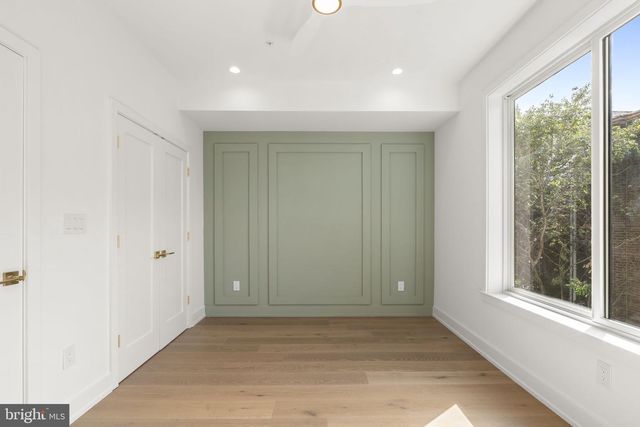 2214 E GORDON ST, Philadelphia, PA 19125