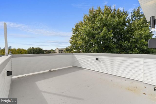 2214 E GORDON ST, Philadelphia, PA 19125