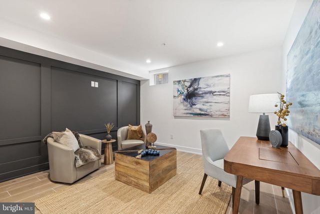 2214 E GORDON ST, Philadelphia, PA 19125