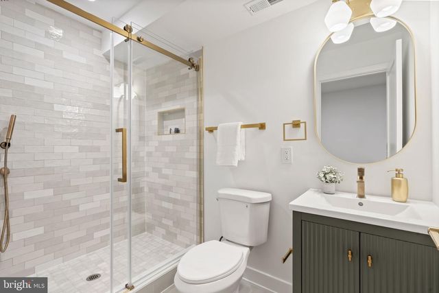 2214 E GORDON ST, Philadelphia, PA 19125