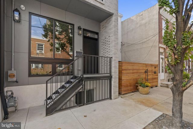 2214 E GORDON ST, Philadelphia, PA 19125