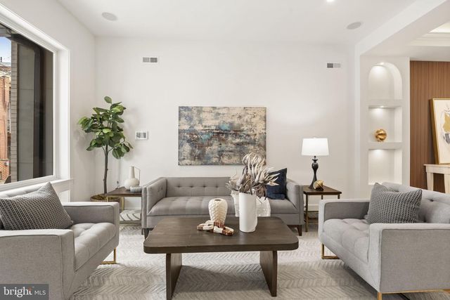 2214 E GORDON ST, Philadelphia, PA 19125