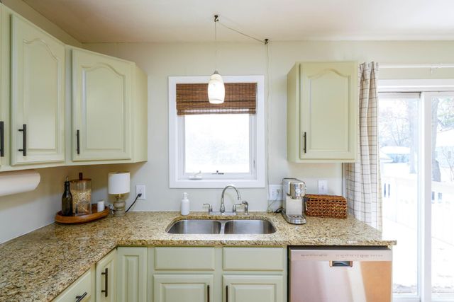 2656 Hillview Road, Mounds View, MN 55112