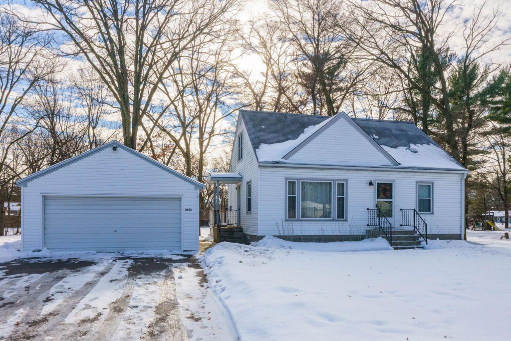 2656 Hillview Road, Mounds View, MN 55112