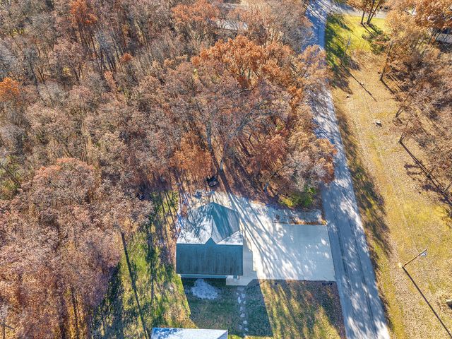 10955 NW Makeever Drive, Demotte, IN 46310