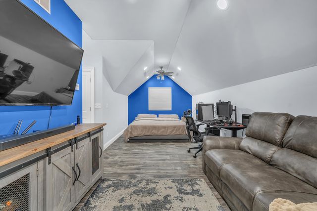 10955 NW Makeever Drive, Demotte, IN 46310