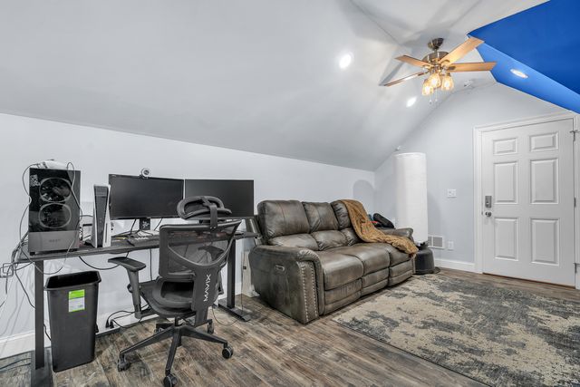 10955 NW Makeever Drive, Demotte, IN 46310