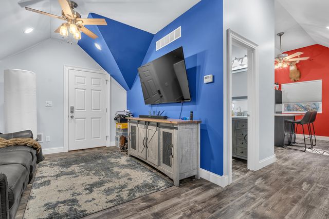 10955 NW Makeever Drive, Demotte, IN 46310