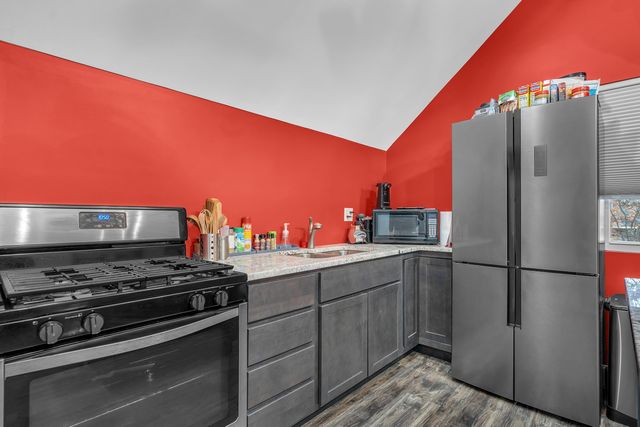 10955 NW Makeever Drive, Demotte, IN 46310