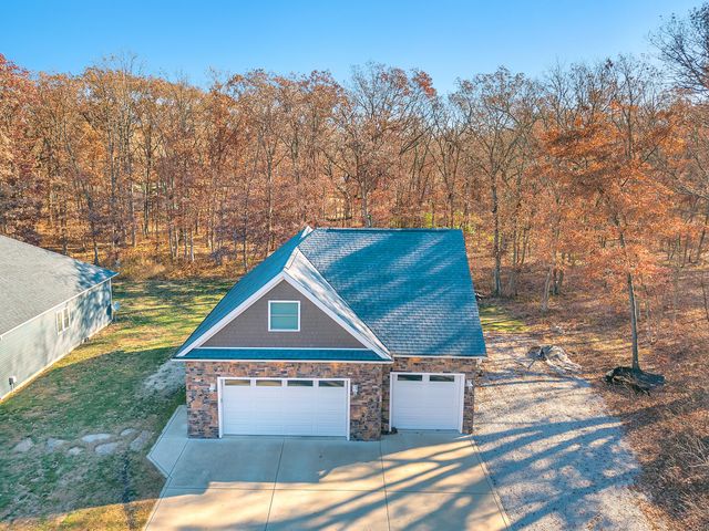 10955 NW Makeever Drive, Demotte, IN 46310