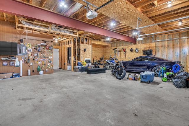 10955 NW Makeever Drive, Demotte, IN 46310