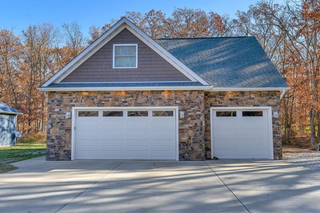 10955 NW Makeever Drive, Demotte, IN 46310