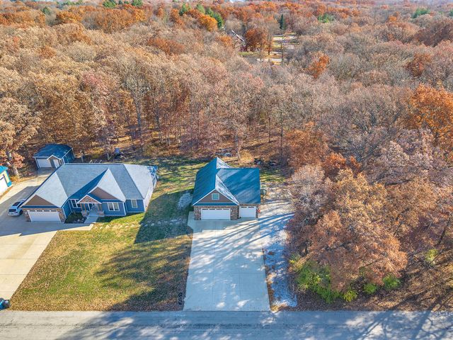 10955 NW Makeever Drive, Demotte, IN 46310