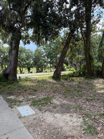 16 W Haven, Beaufort, SC 29906