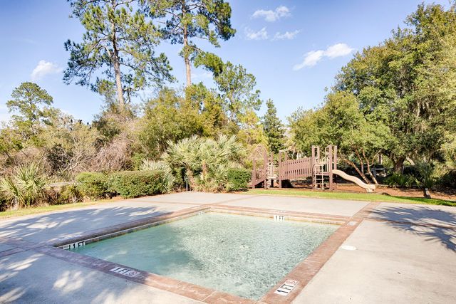 16 W Haven, Beaufort, SC 29906