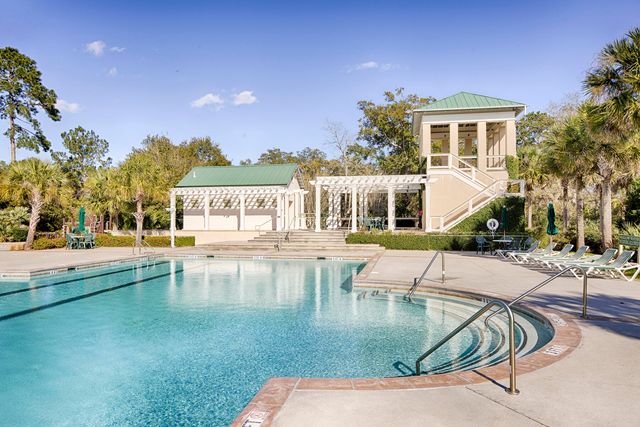 16 W Haven, Beaufort, SC 29906