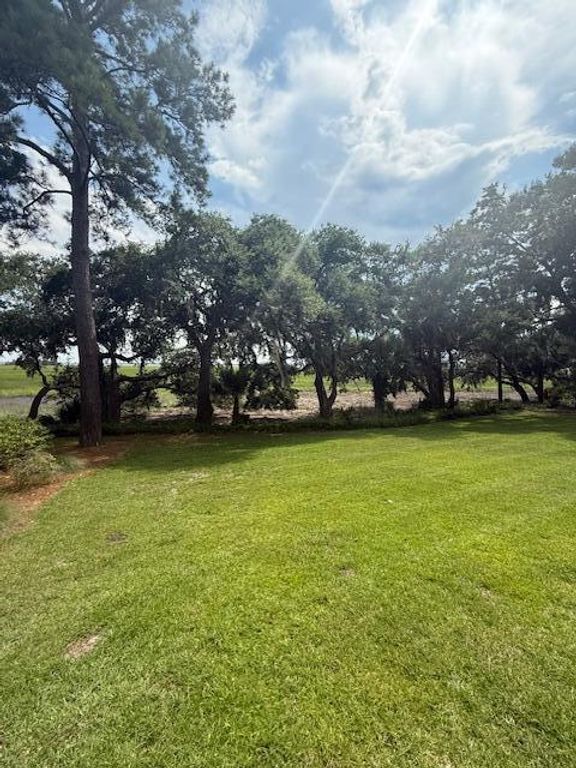 16 W Haven, Beaufort, SC 29906
