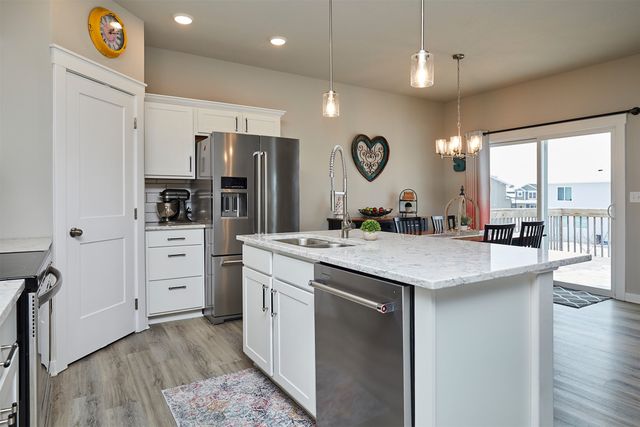 1917 Southbridge Drive, Adel, IA 50003