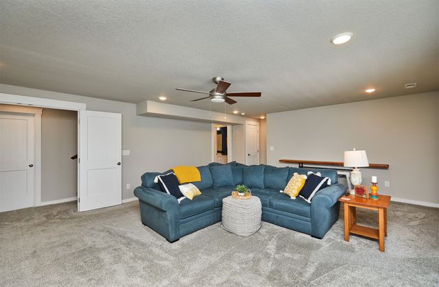 1917 Southbridge Drive, Adel, IA 50003