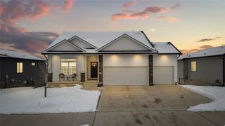 1917 Southbridge Drive, Adel, IA 50003