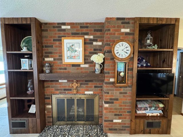 505 1st Avenue, Ackley, IA 50601